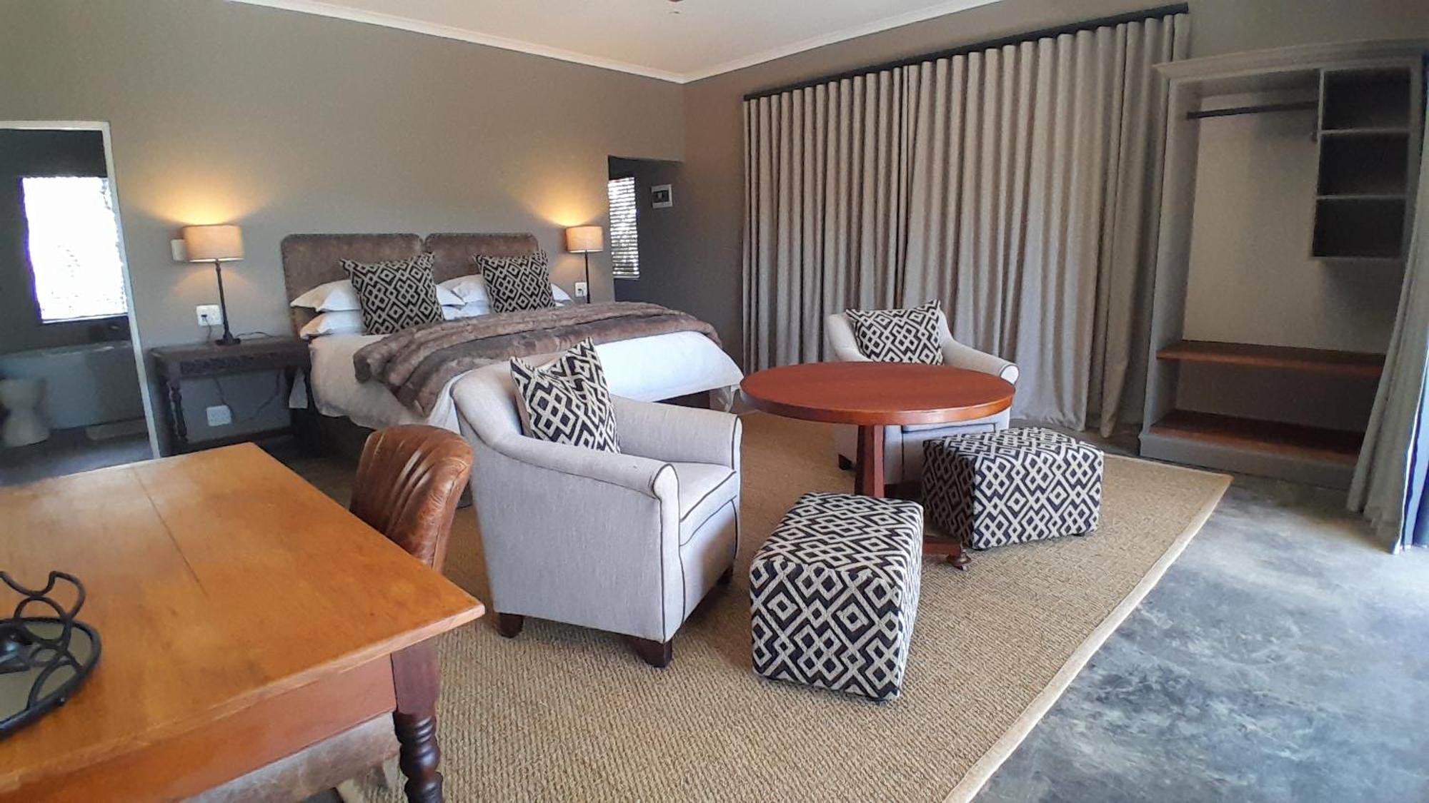 African Safari Lodge Grahamstown Bagian luar foto